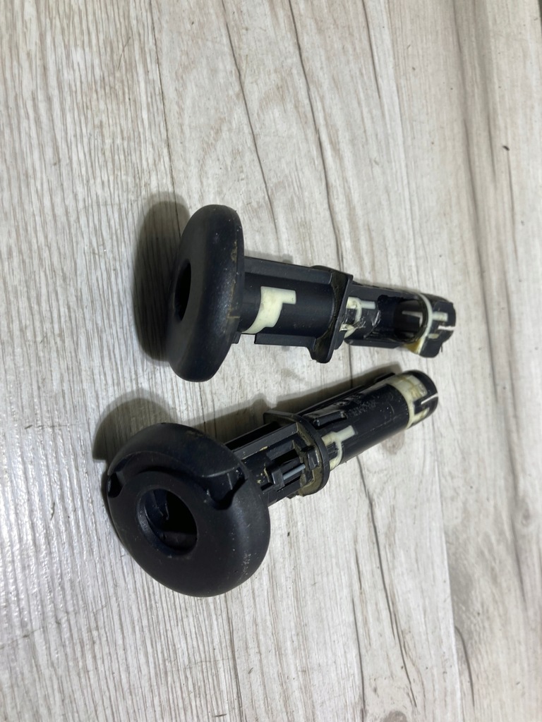 фото №1, Кронштейн подголовник пара citroen ds3 crossback 20r.