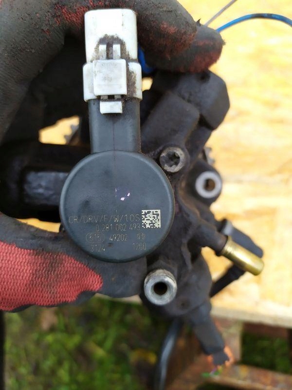фото №6, Насос упорскування 2.0 hdi peugeot 206 0281002493