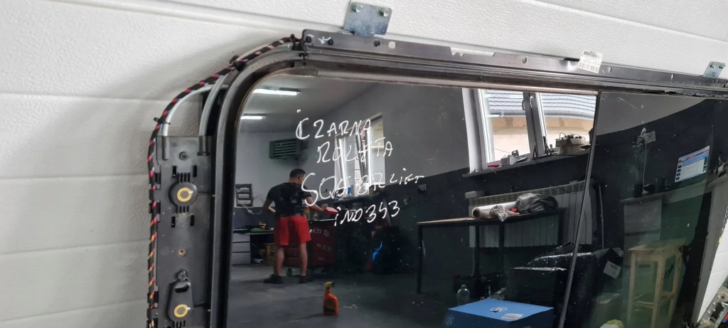 фото №10, Sq5 8r q5 lift люк люк панорама шторка czarna sline 8r0877041b