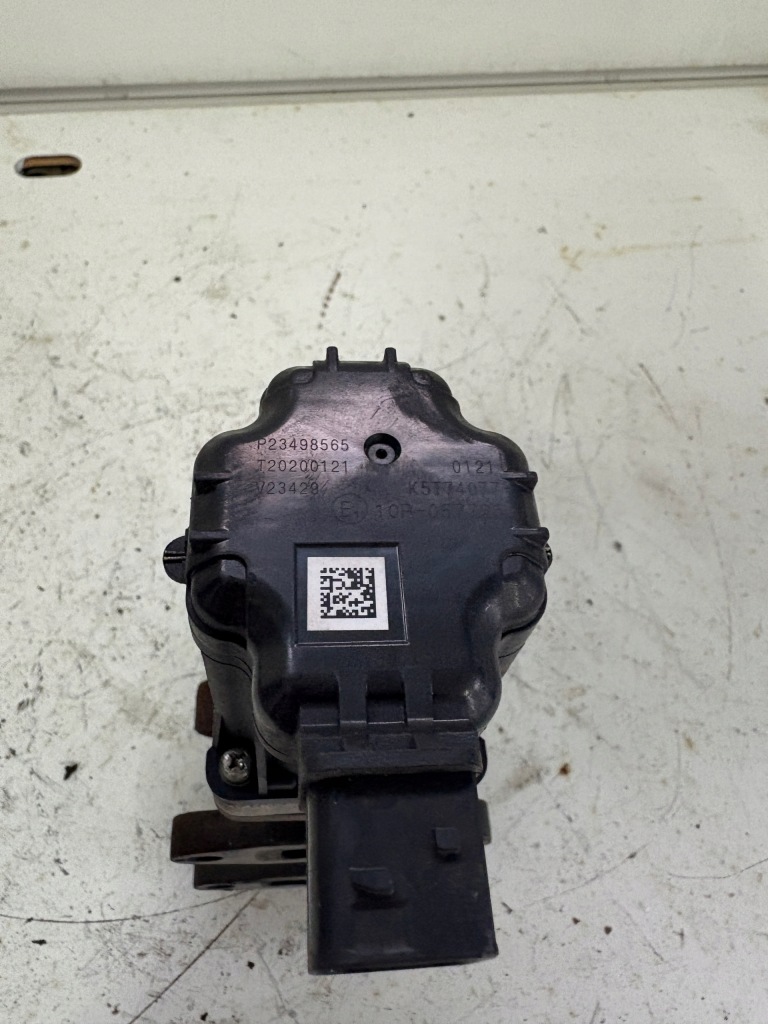 Клапан egr volvo fl 6 23498565 Оригинал