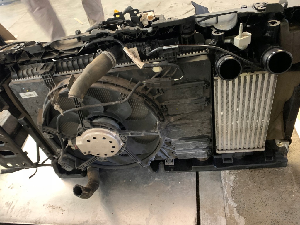 фото №10, Ford fiesta mk8 kompletny перед радіатор бампер капот крила