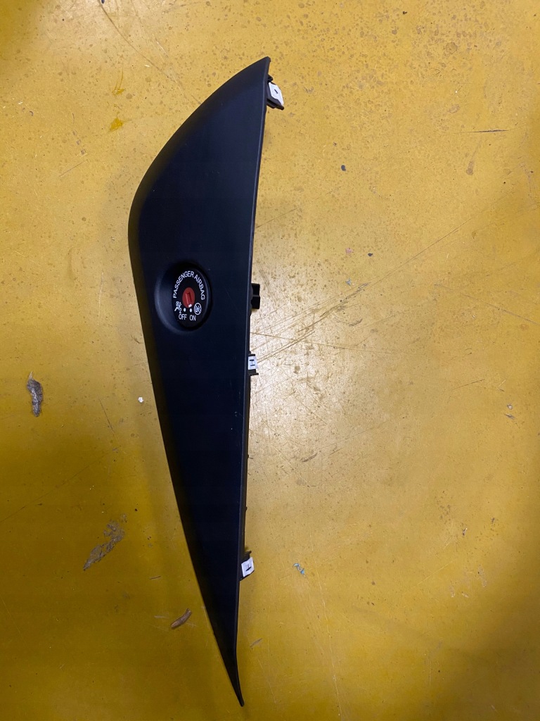 фото №1, Ford оригінальний номер em2b-r044c60-abw