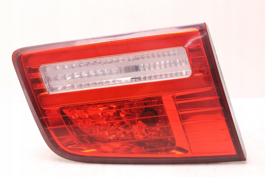 фото №1, Kia optima ii magentis 05r- лампа w крышка левая задняя