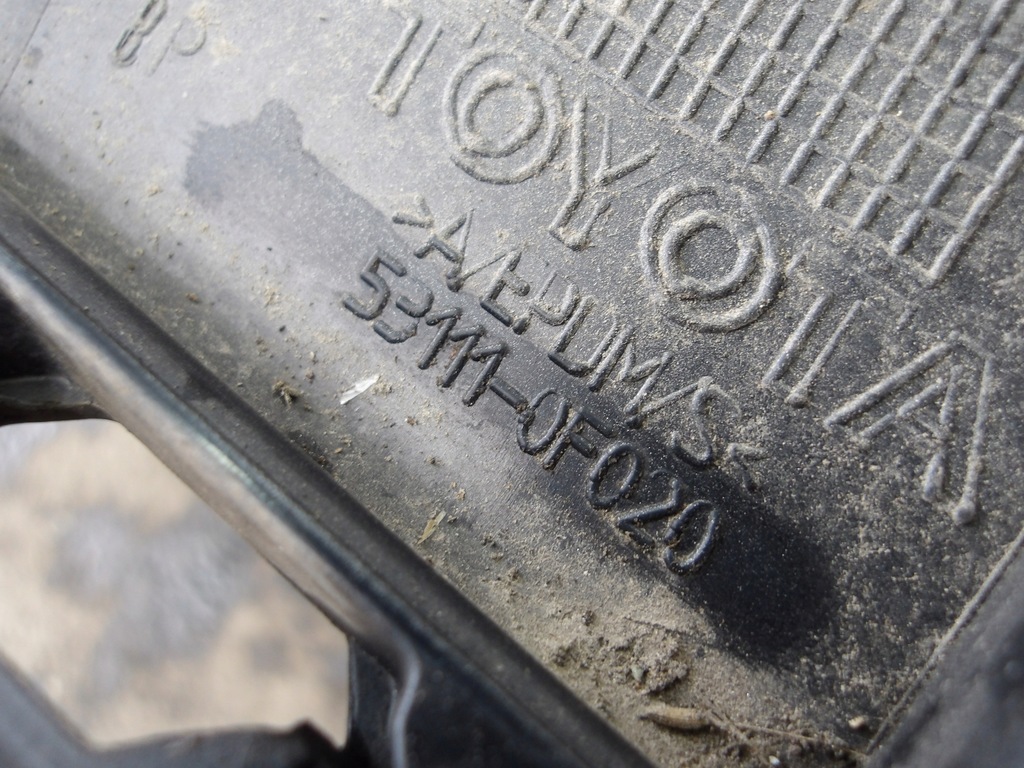 фото №11, Corolla verso 04-07 решётка радиатора решётка радиатора перед камера 1c0