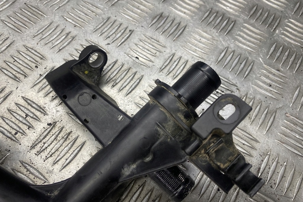 фото №6, Труба охлаждение citroën c4 coupe la_ 9660660580 1.6l дизель 66kw 2007