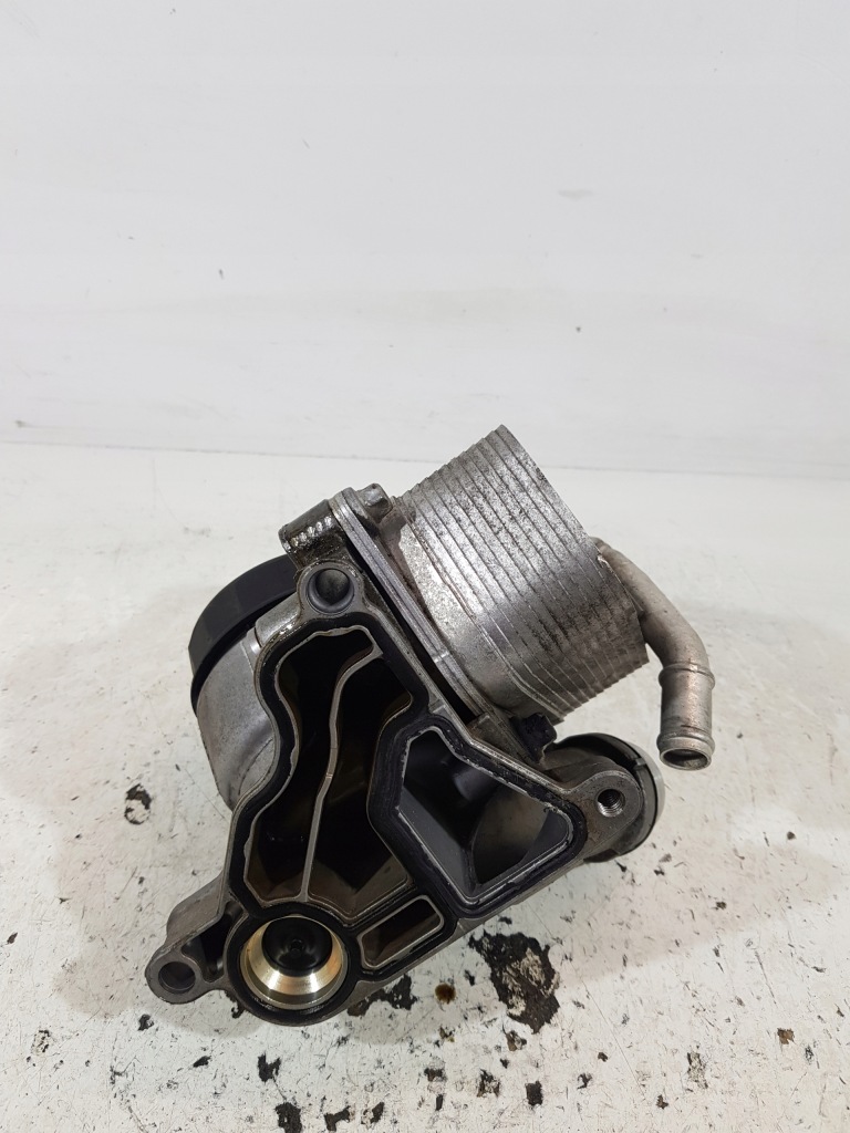 Корпус фильтра масла 7516383 bmw e90 e91 e60 e61 2.5 b Недорого