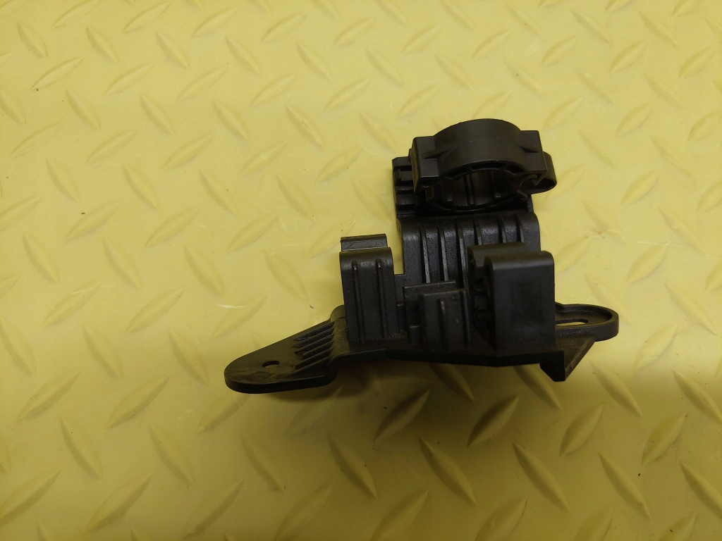 фото №4, Skoda rapid ii 1.6 tdi кронштейн кронштейн 6c0820771