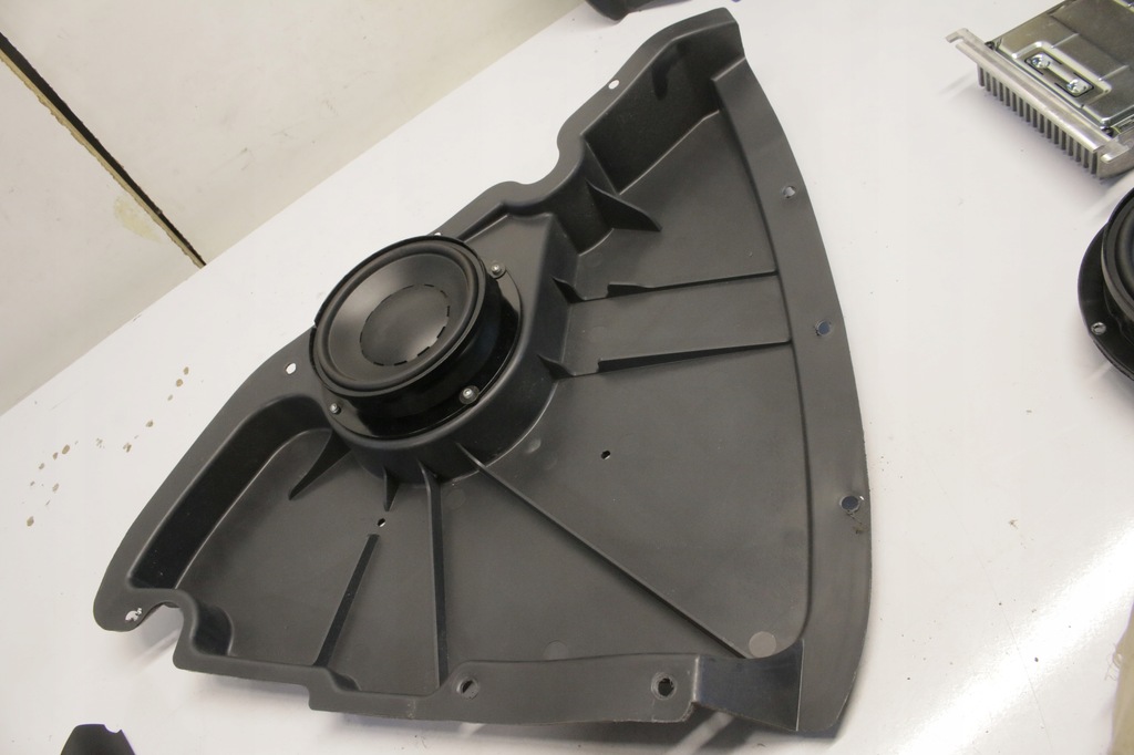 фото №10, Динамики dynaudio vw golf vi