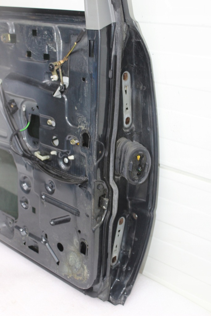 фото №13, Mercedes w124 дверь левый задняя левая задние kombi