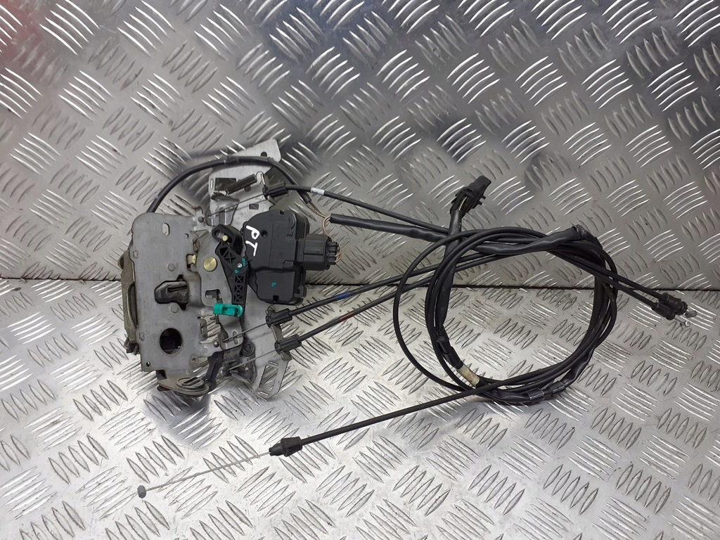 фото №1, Замок дверь правый задняя chrysler grand voyager 4pin