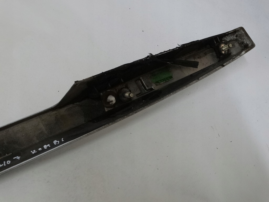 фото №11, Молдинг накладка крышки задняя peugeot 407 kombi