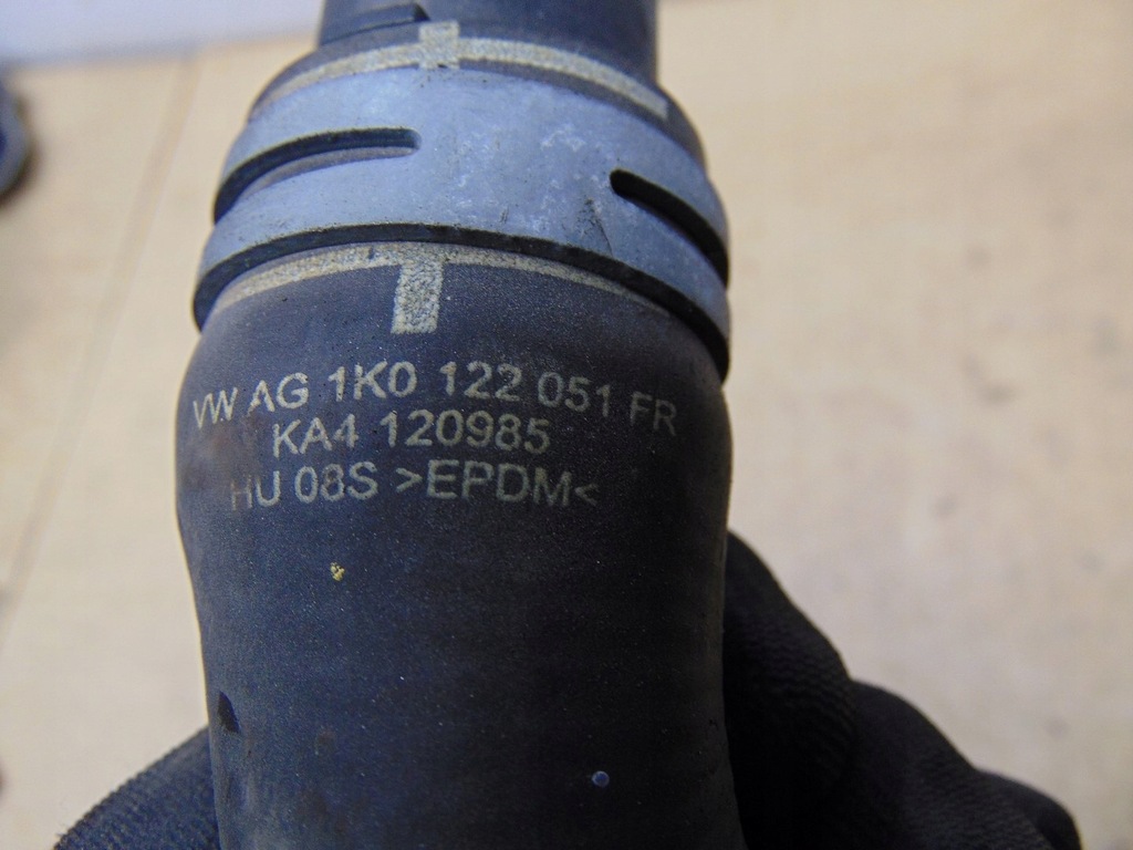 фото №11, Труба шланг wody термостат vw golf vi plus 1.6 tdi 03l121114b