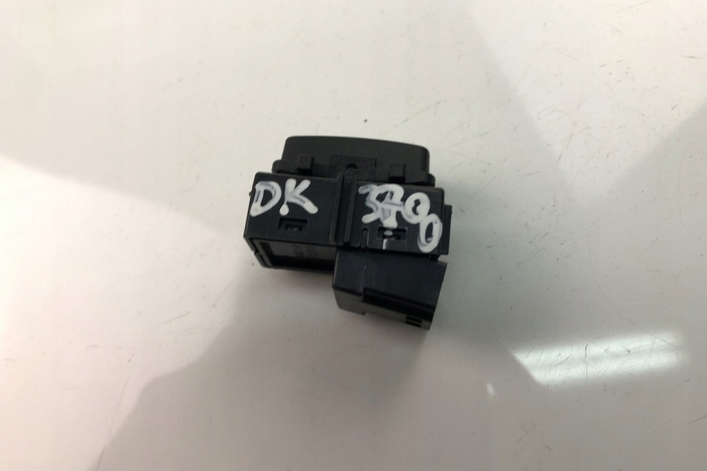 фото №1, Переключатель volvo v70 iii bw 31343100 2015