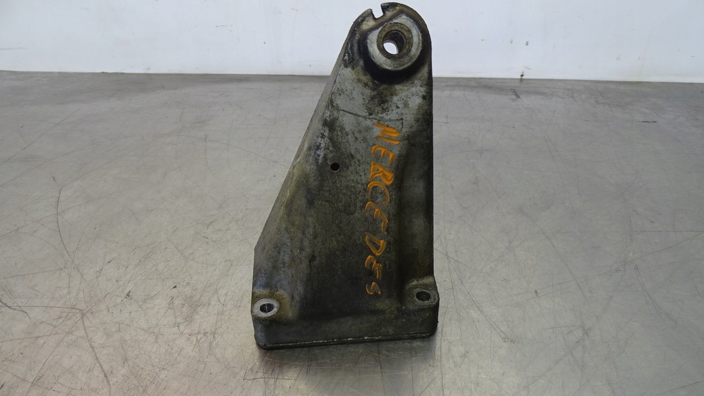 фото №1, Кронштейн двигателя mercedes w203 c220 a6112230804