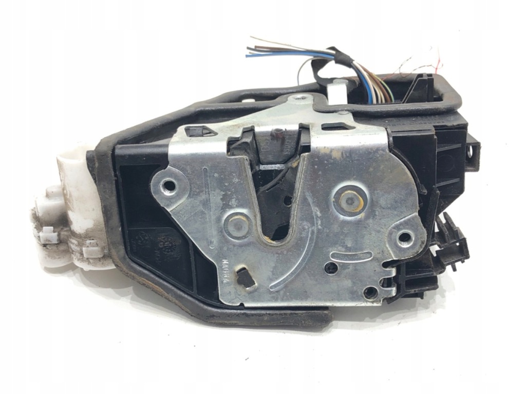 Купить Замок дверь левый перед bmw f25 suv 7318421 10-17