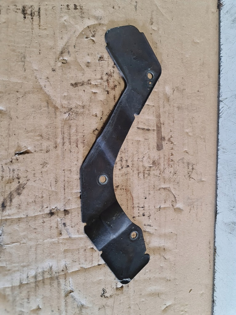 фото №1, Защита диск audi a8 d2 przed fl правый перед