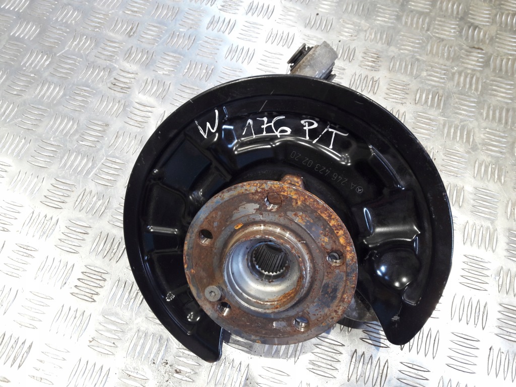 Mercedes w176 поворотный кулак ступица правый задний  a2460106 Доставка