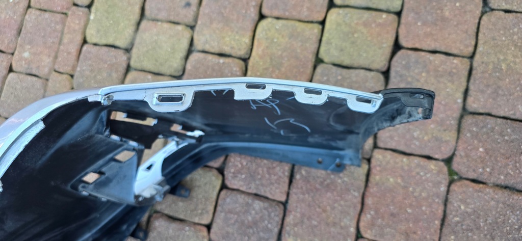 Subaru xv рестайлинг  бампер передний перед 57704fj070 Цена