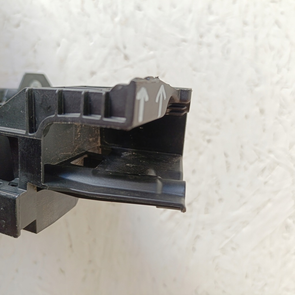 фото №6, Mercedes eqe w295 350+ 2023 кронштейн абсорбер поперечина лівий передній a2956208201