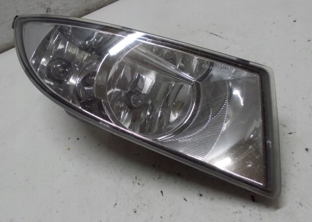 фото №1, Skoda roomster 1.6 tdi 10r противотуманная фара правый перед