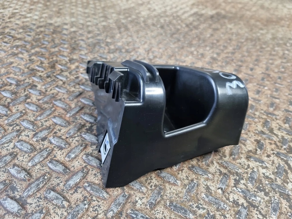 фото №2, Tesla model y 2023 po права елементи кріпильні