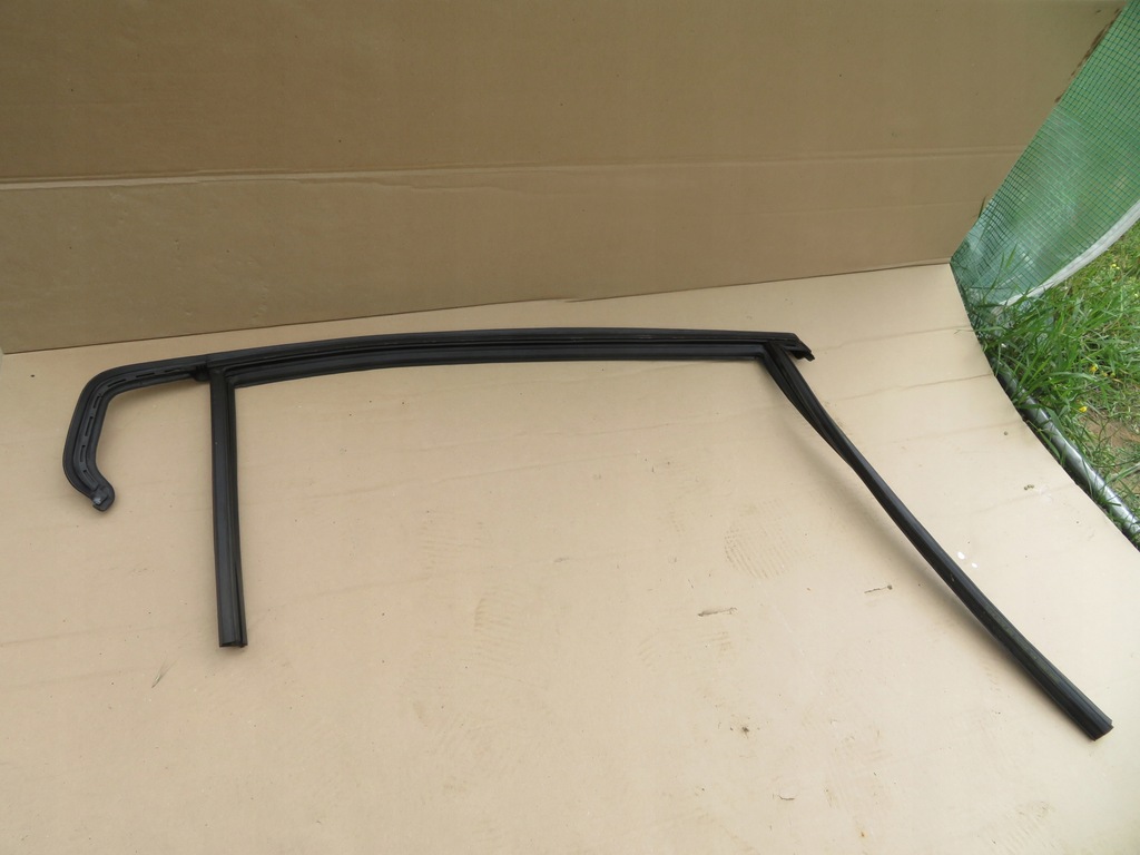 фото №1, Прокладка дверь правых polestar 33517561