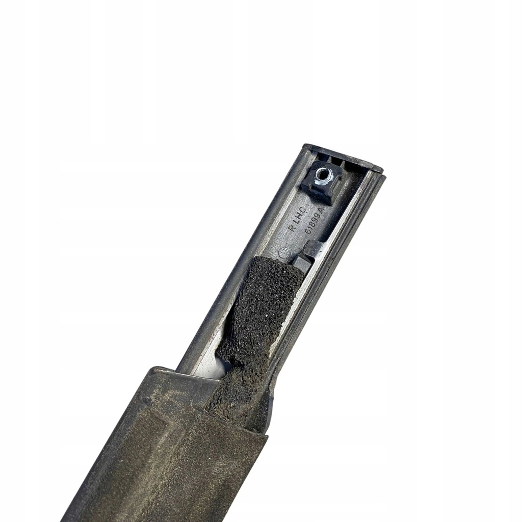 фото №5, Dodge charger 2016 левая сторона уплотнители окон