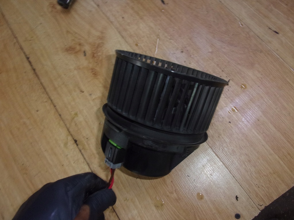 фото №1, Ford c-max ii mk2 вентилятор воздуходувка europa