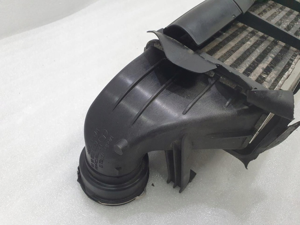 фото №12, Радиатор интеркулер mercedes w203 a2035000600