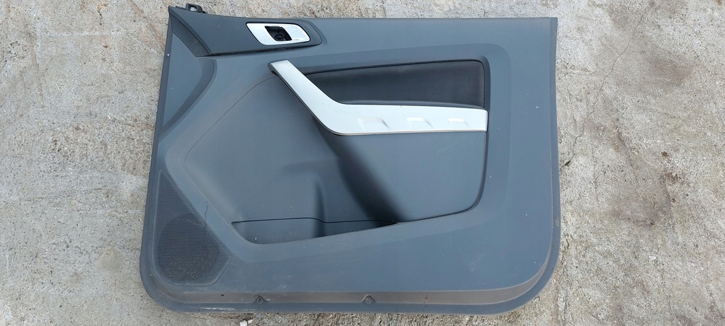 фото №1, Ford ranger v обшивка оббивка двері правий перед 15r