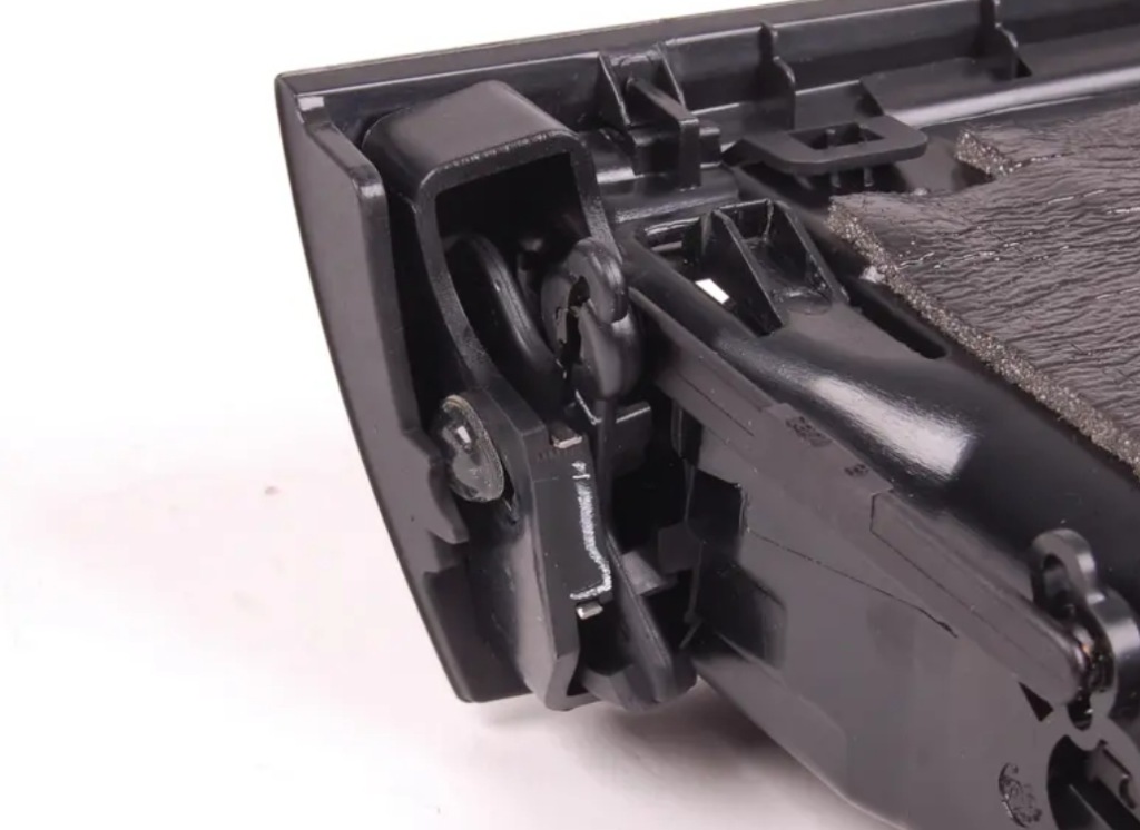 фото №5, Bmw z4 roadster e85 средний отверстие вентиляционный панели 64226949158