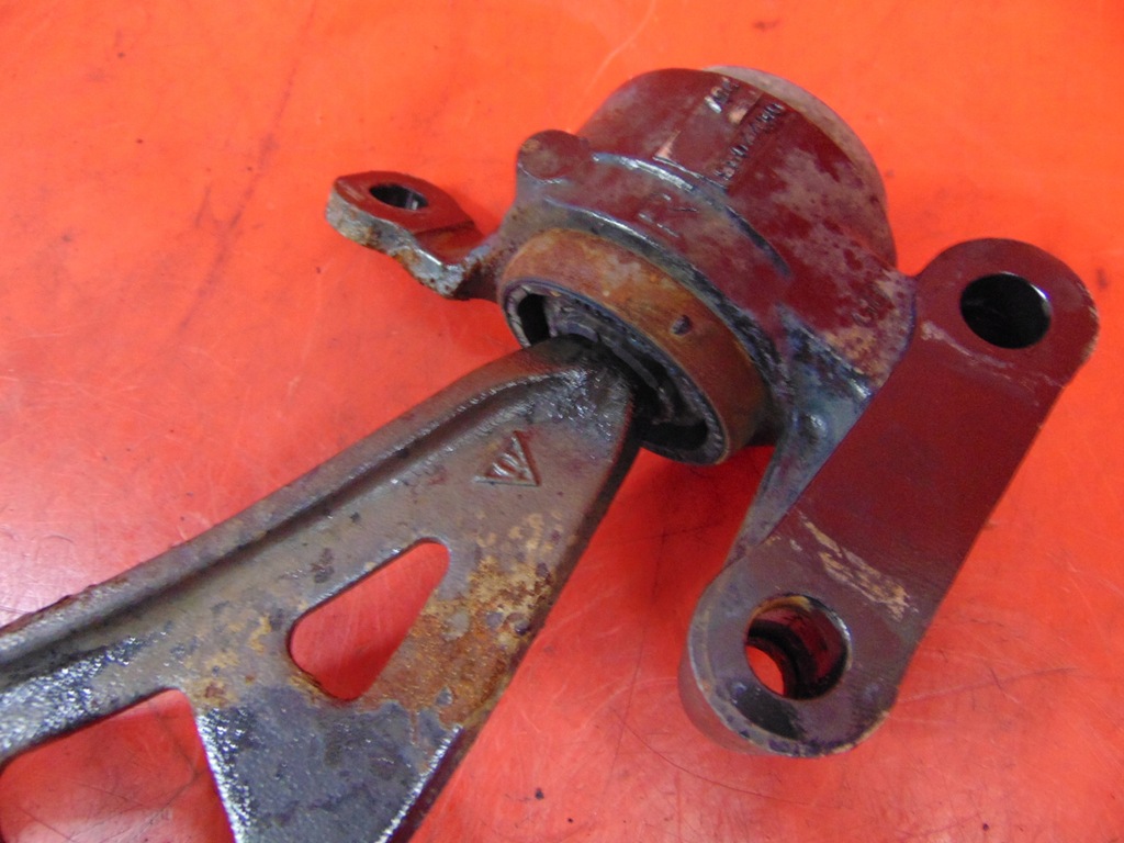 фото №4, Mini countryman r60 рычаг правый перед передний