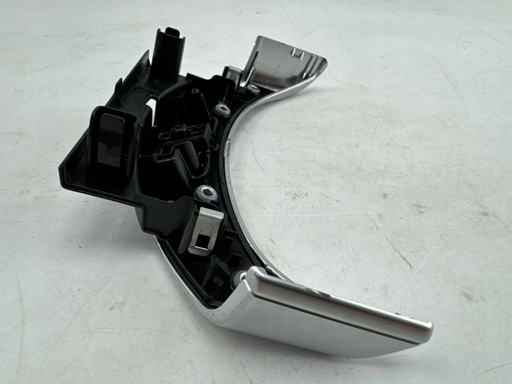 фото №9, Mercedes-benz eqc 2022 декор тунель середнього