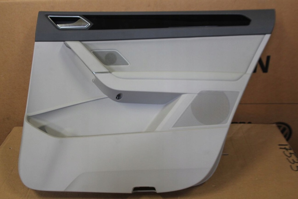 фото №1, Обшивка оббивка двері правий задня vw touran