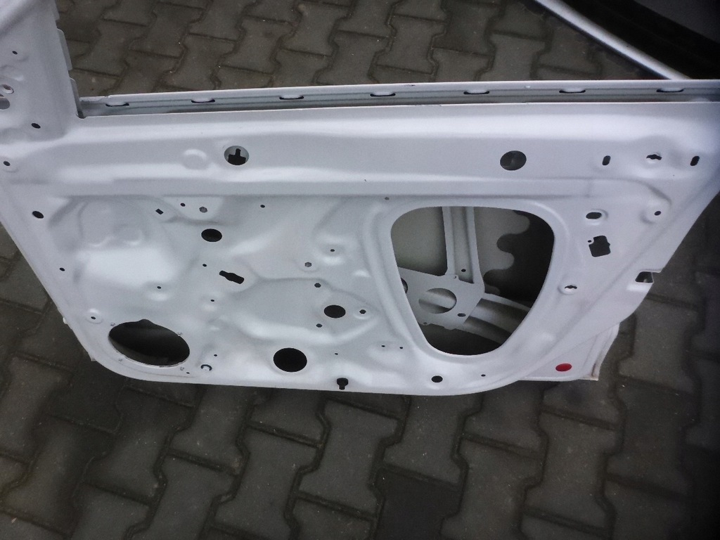 фото №12, Skoda scala 657 19- дверь передние правое правый перед оригинал