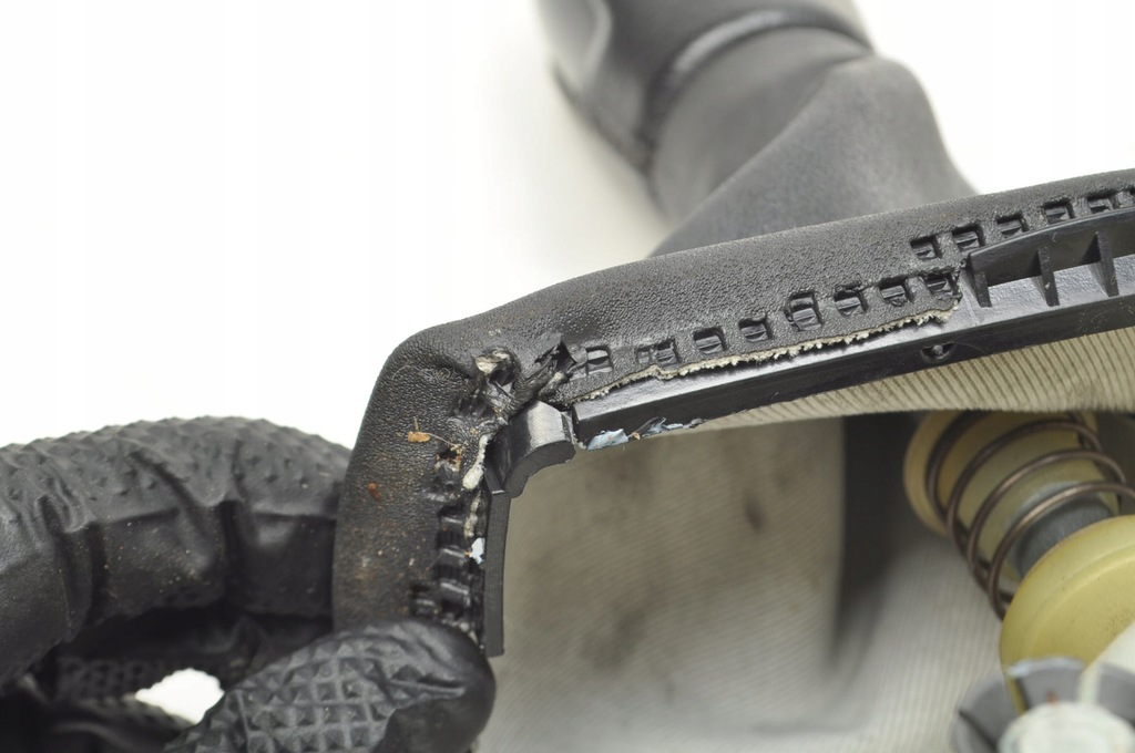 фото №9, Volvo v50 c70 ii выборщик домкрат коробки передач uk 31259800