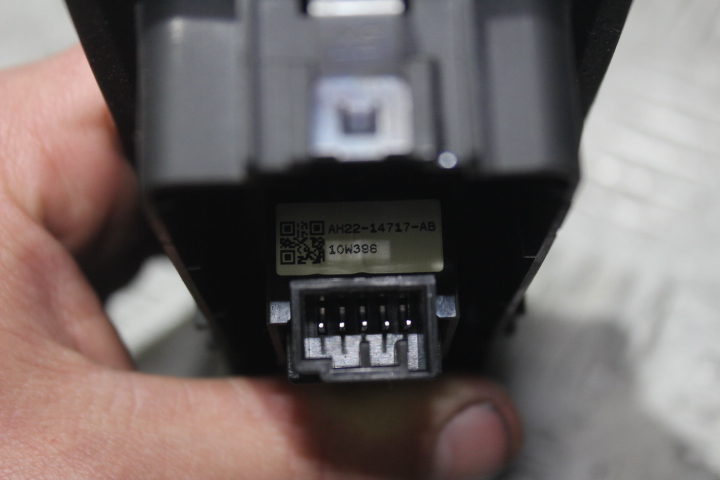 фото №2, Панель керування вікон лівий задня discovery iv