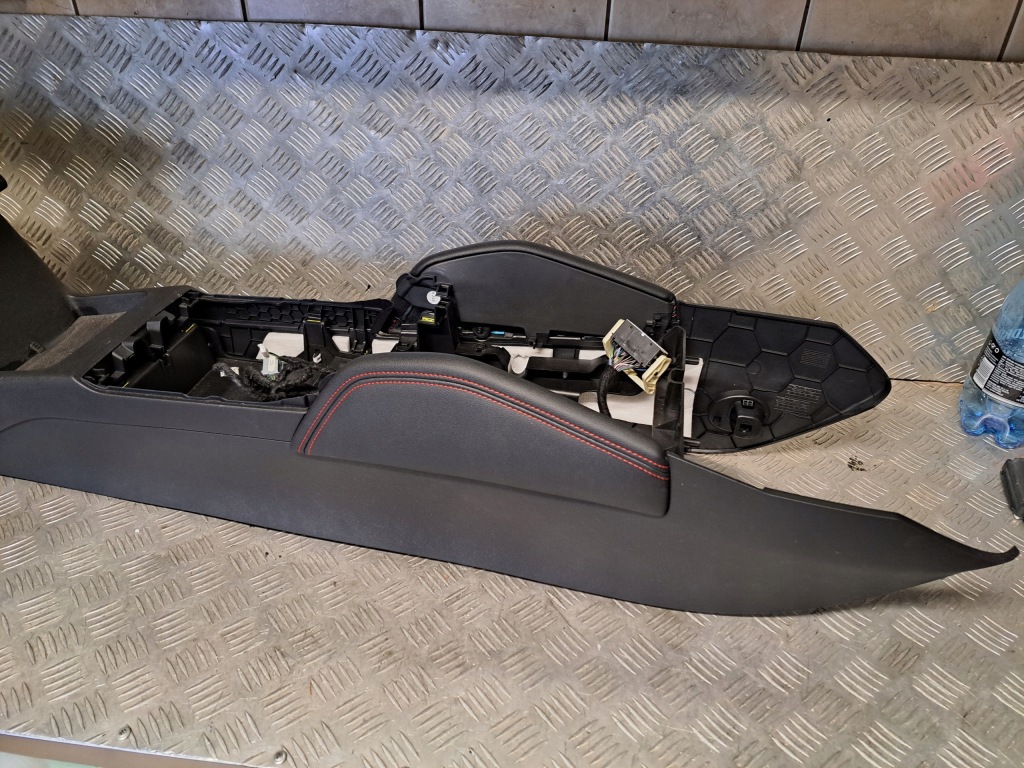 фото №4, Ford focus mk4 st-line підлокітник