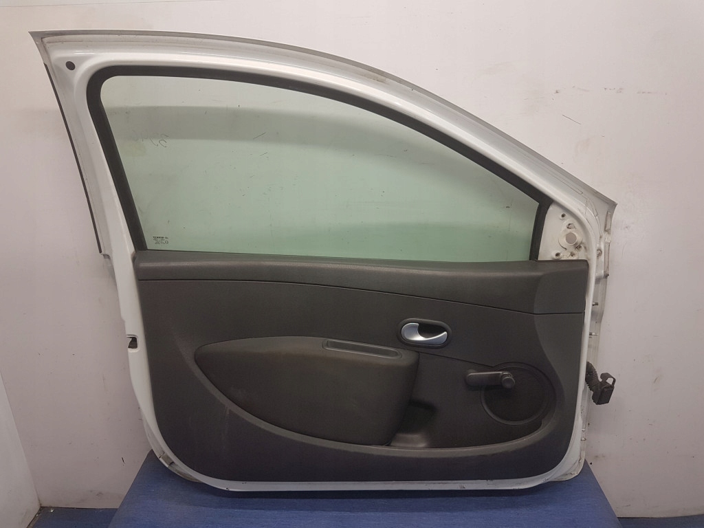 фото №2, Renault clio iii 3d дверь перед левая