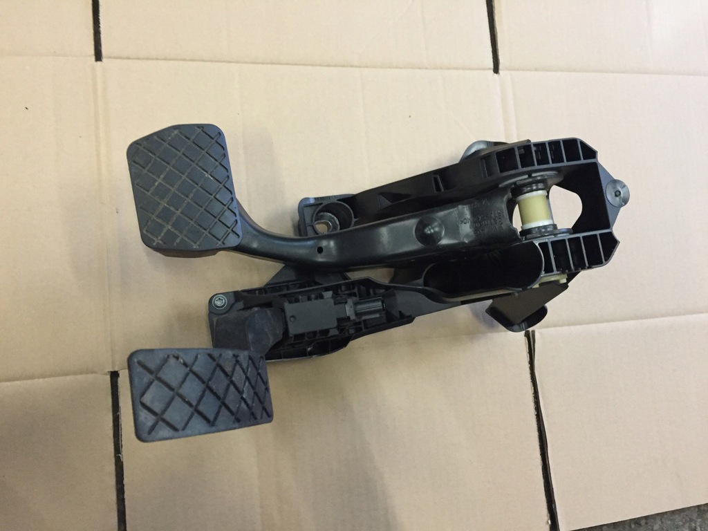 фото №1, Audi a3 8v педали тормоза газа eu 5q1723058aj