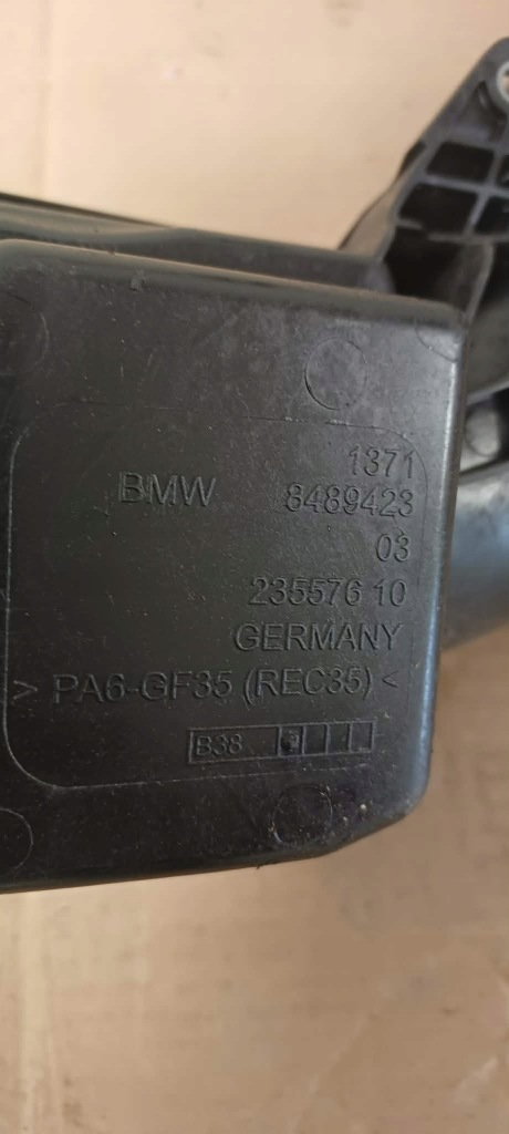 Bmw x1 mini countryman iii шланг повітря труба 8489423 Недорого