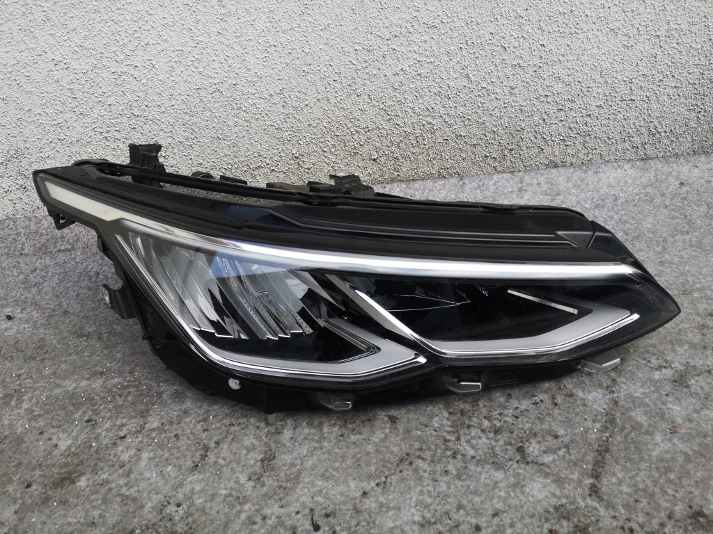 фото №1, Vw golf viii 8 golf8 5h1 20- full led лампа фара правый