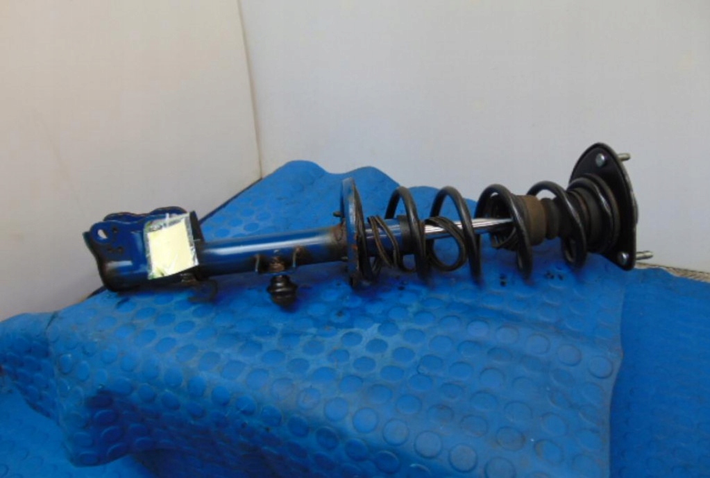 Купить Smart forfour 1.3 амортизатор правый перед