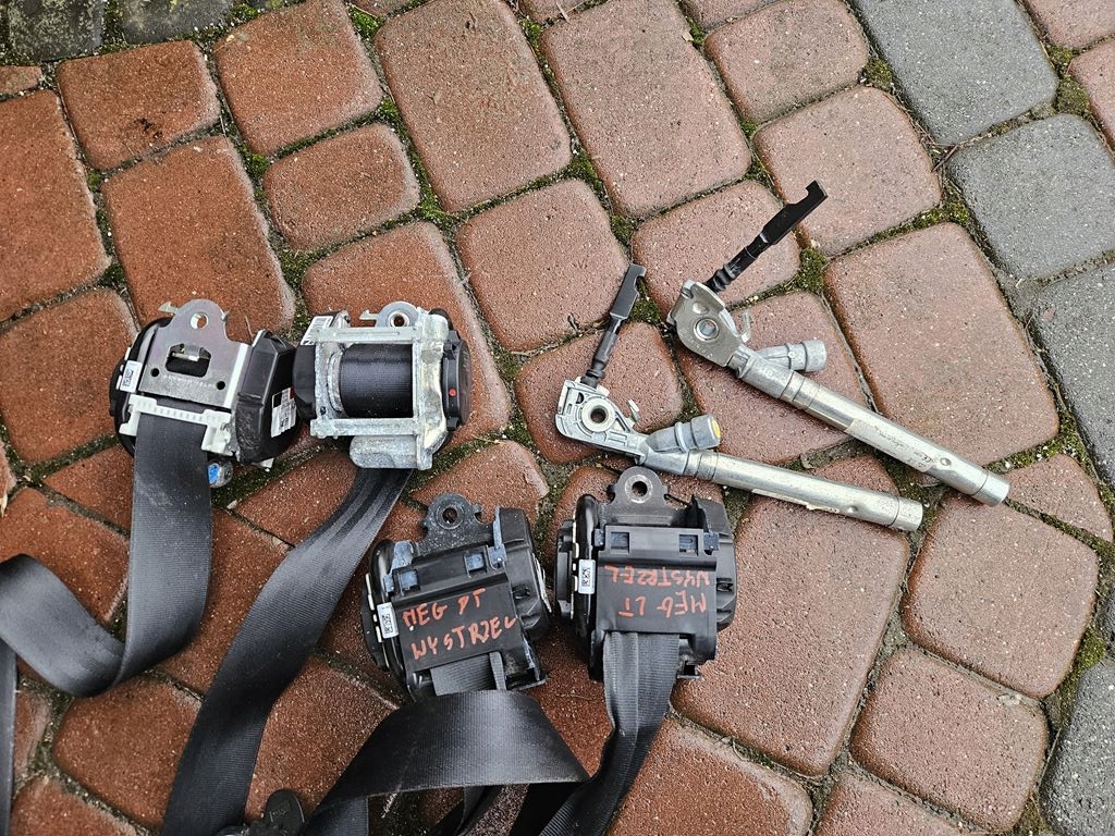 фото №4, Приборная панель консоль ремни подушка безопасности сработавший kielce renault megane 4 iv