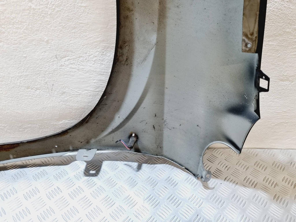 фото №10, Крыло перед правая сторона chrysler grand voyager 4 2003 5018444aa