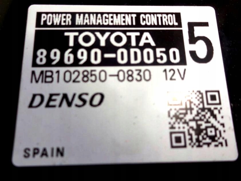Модуль блок управления toyota yaris 3 2011-2019 год 89690-0d050 Цена