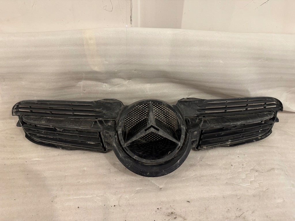 фото №1, Mercedes slk r171 w171 решётка радиатора решётка радиатора