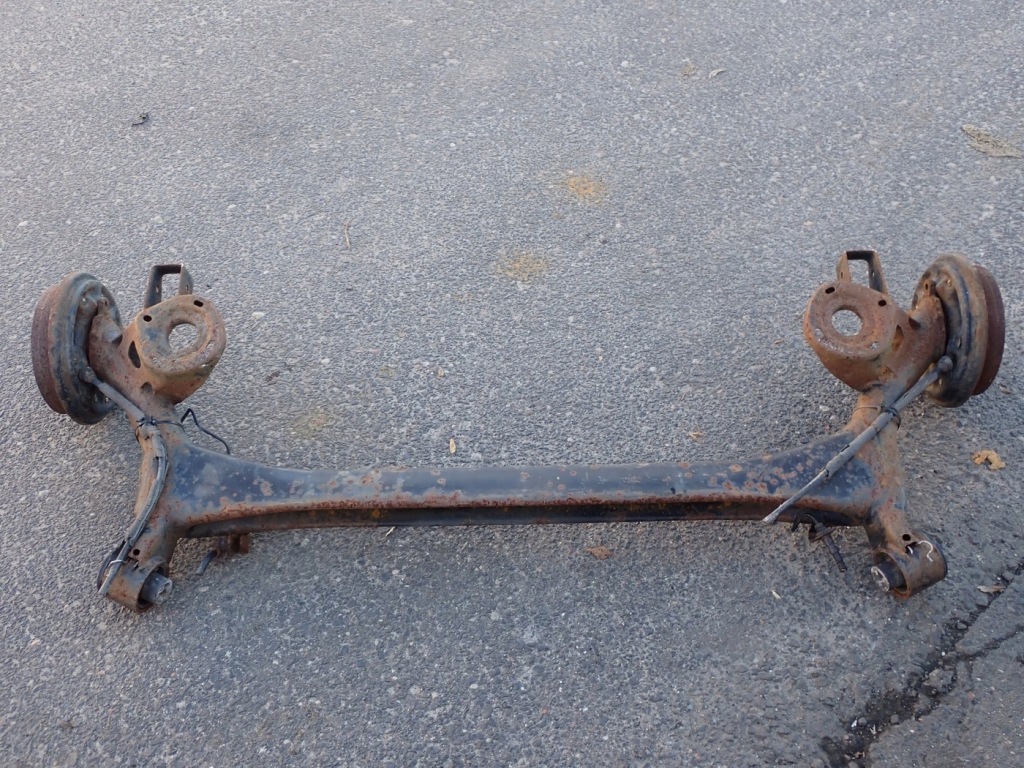 Балка oś подвеска задняя задняя комплектная барабан vw fox 2006 1.2i с Разборки