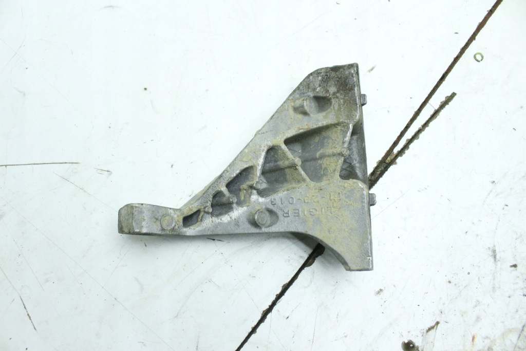 Кронштейн двигателя 1120013 lombardini 502 microcar ligier aixam в Украине