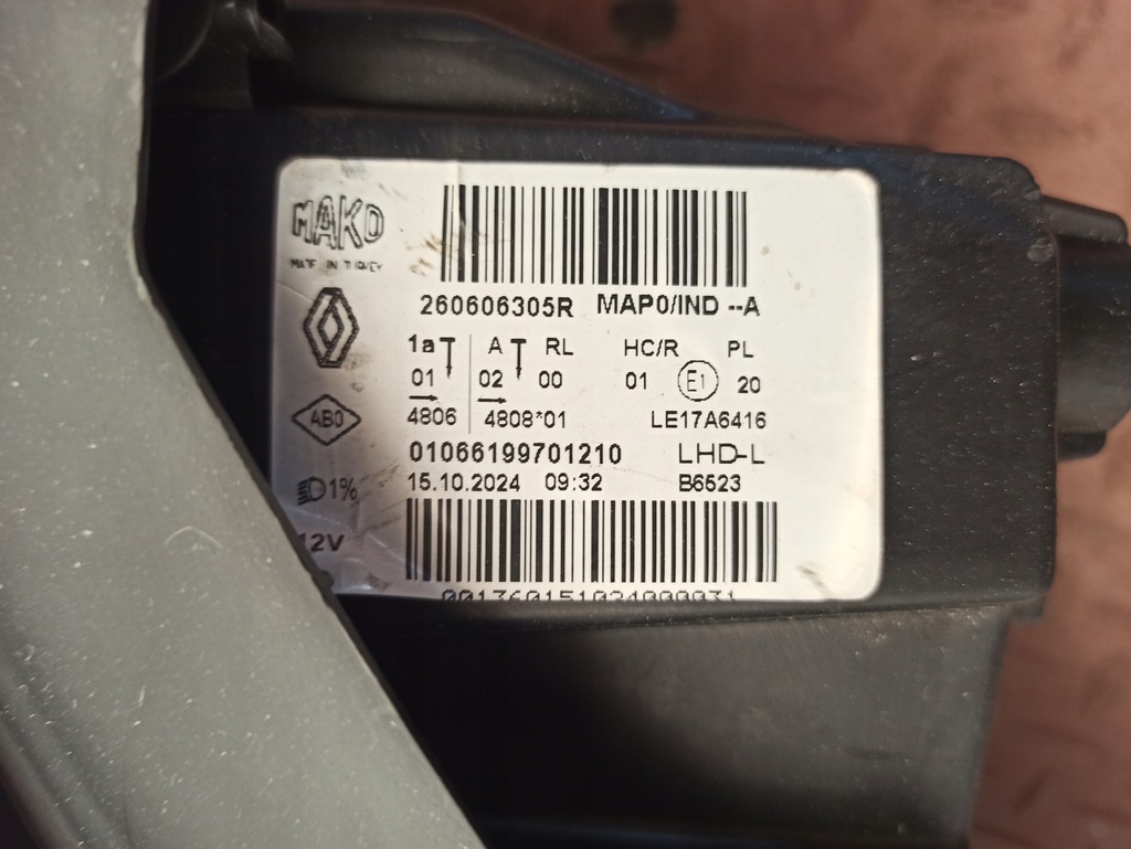 фото №10, Renault clio v full led czarna ładna europa лампа левая